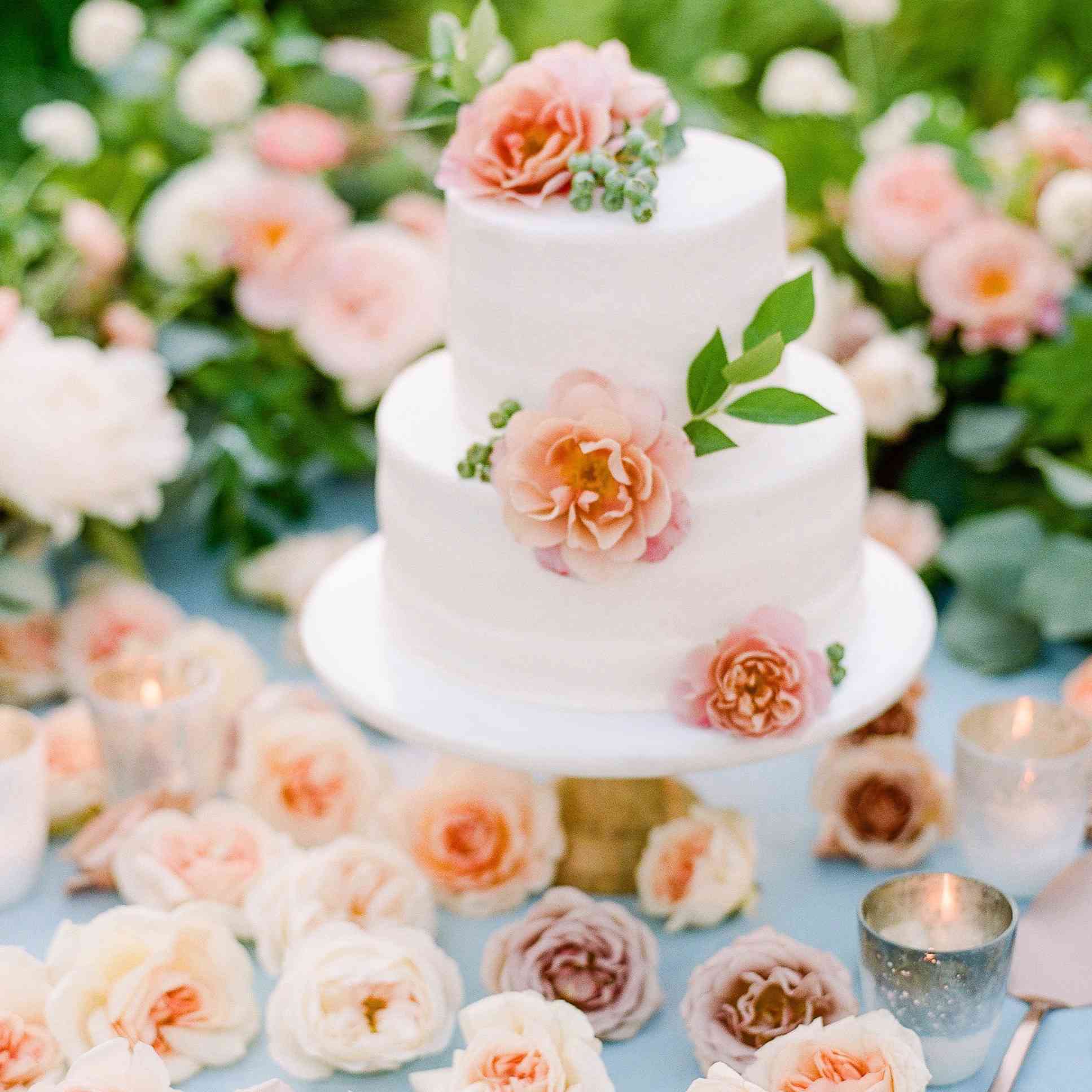 Detail Gambar Cosmetic Cake Wedding Anniversary 2017 Nomer 26