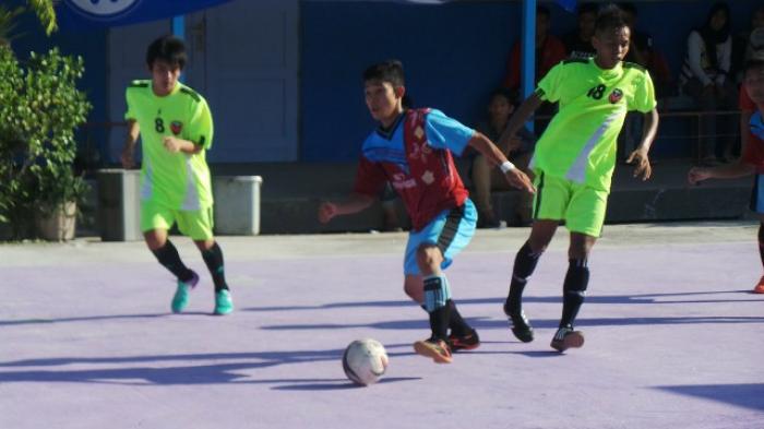 Detail Gambar Cove Olahraga Futsal Nomer 36