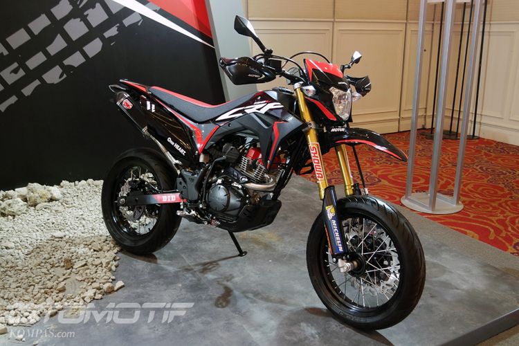 Detail Gambar Crf Supermoto Nomer 22