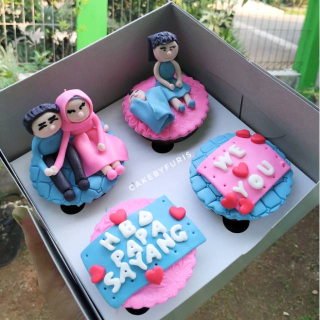 Detail Gambar Cup Cake Ultah Nomer 34