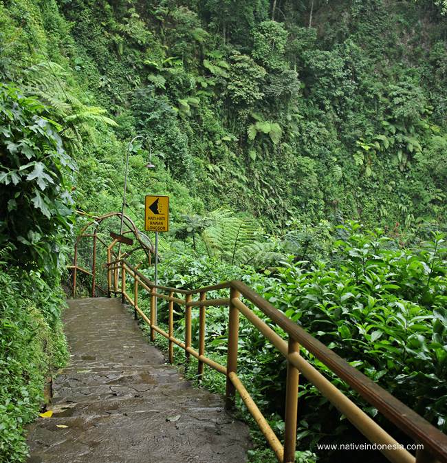 Detail Gambar Curug Cimahi Nomer 52