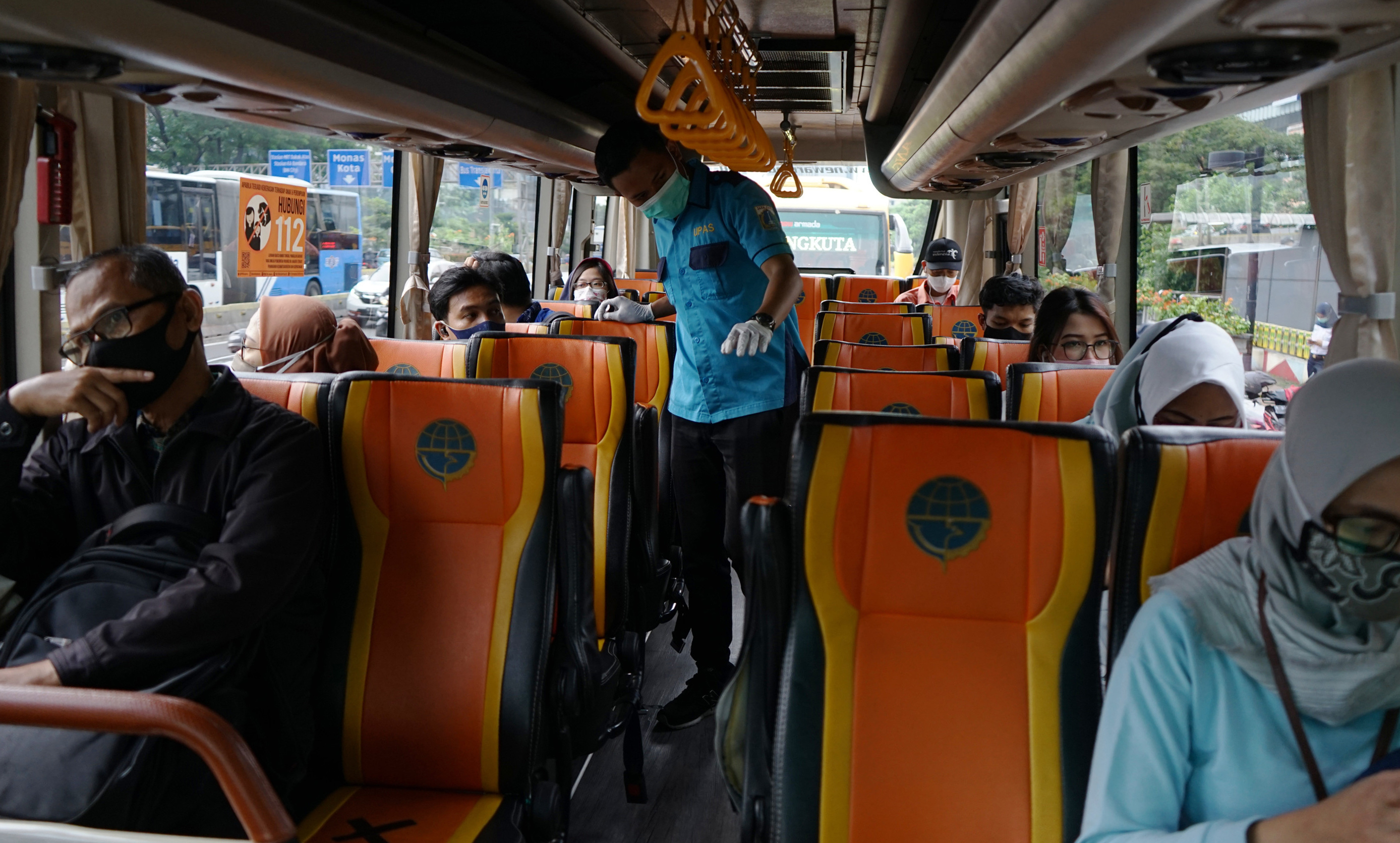 Detail Gambar Dalam Bus Nomer 10