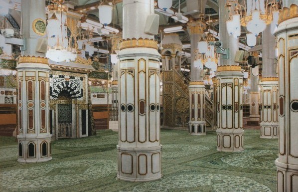 Detail Gambar Dalam Masjid Nabawi Nomer 28