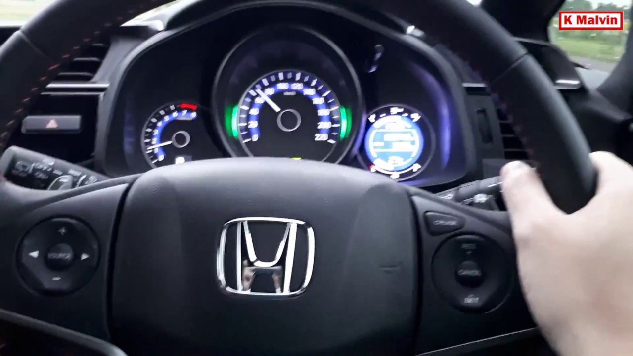 Detail Gambar Dalam Mobil Honda Jazz Nomer 5