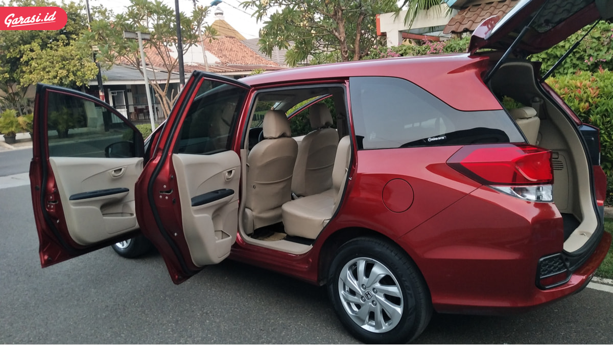 Detail Gambar Dalam Mobil Honda Mobilio Nomer 21