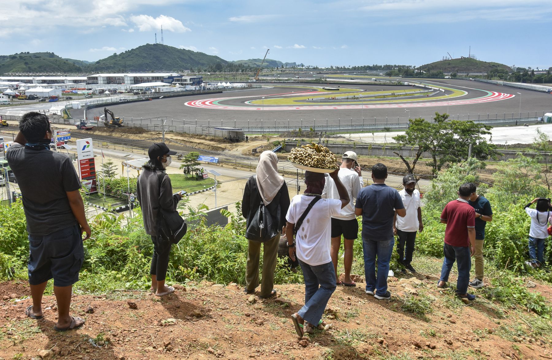 Detail Gambar Dampak Positif Terhadap Industri Pariwisata Nomer 6