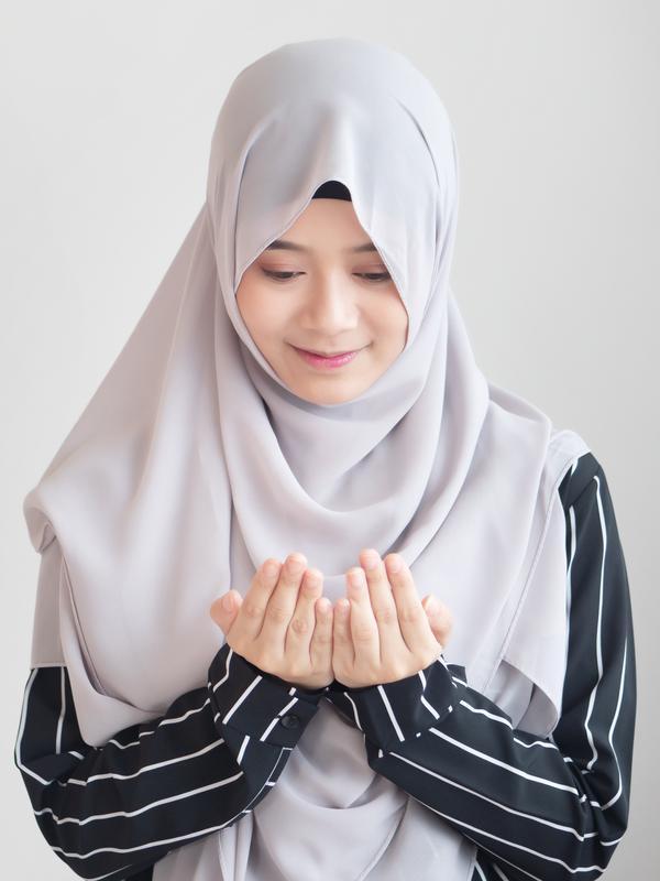 Detail Gambar Dan Kata Kata Wanita Muslimah Nomer 49