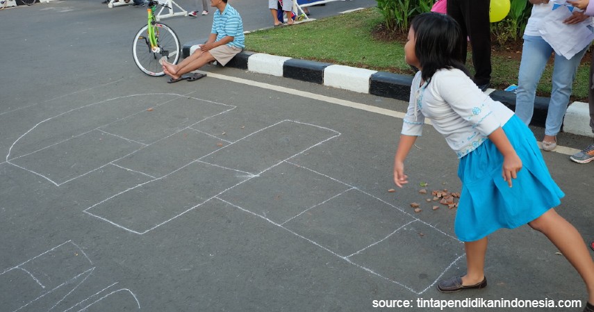 Detail Gambar Dan Nama Permainan Daerah Di Indonesia Nomer 40