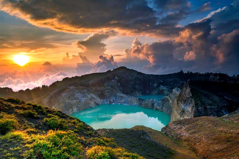 Detail Gambar Danau Kelimutu Nomer 42