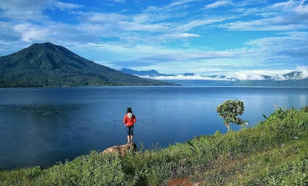 Detail Gambar Danau Ranau Nomer 3