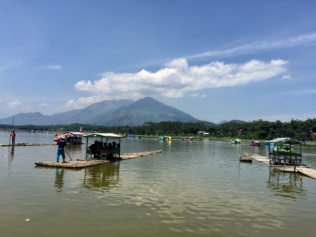 Detail Gambar Danau Situ Bagendit Nomer 30