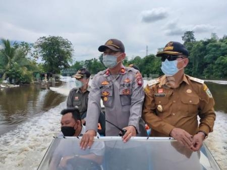 Detail Gambar Danau Yang Tak Terjamah Oleh Hujan Nomer 36