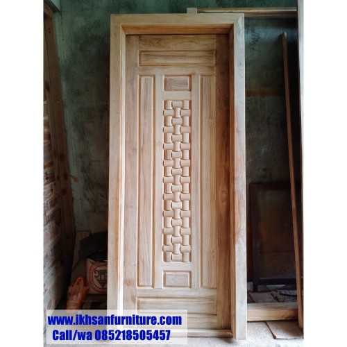 Detail Gambar Daun Pintu Rumah Nomer 24