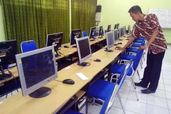 Halaman Unduh untuk file Gambar Desain Lab Komputer Sekolah yang ke 30