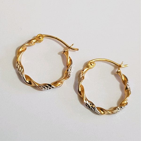 Detail Contoh Anting Emas Nomer 40