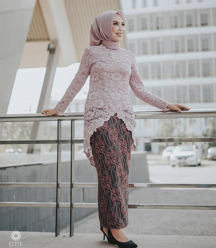 Detail Contoh Baju Kebaya Brokat Nomer 9