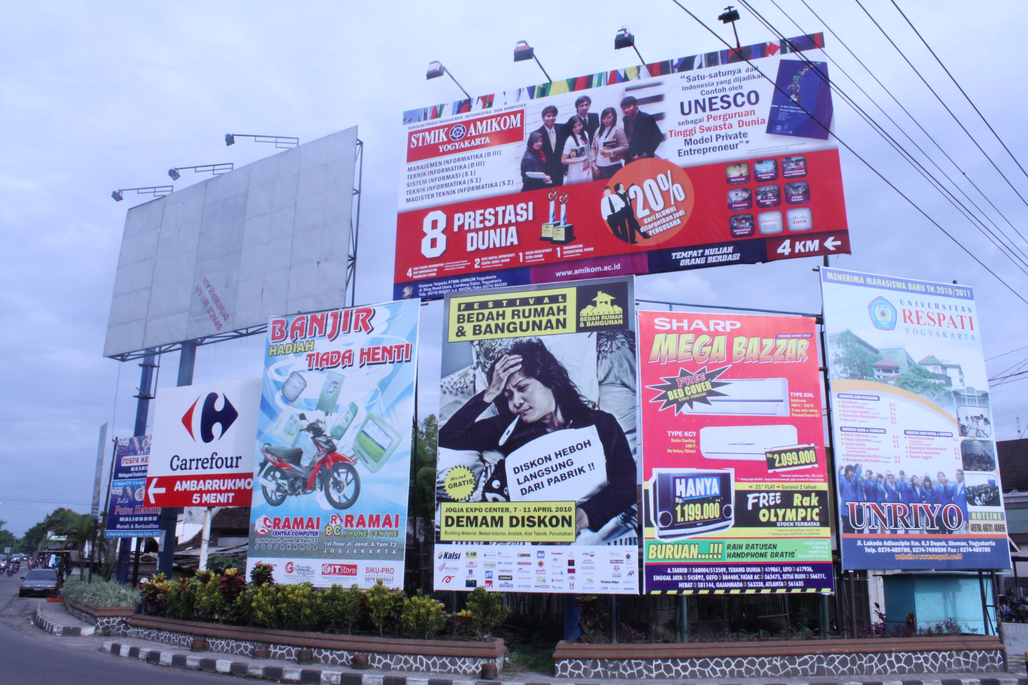 Detail Contoh Billboard Promosi Nomer 19