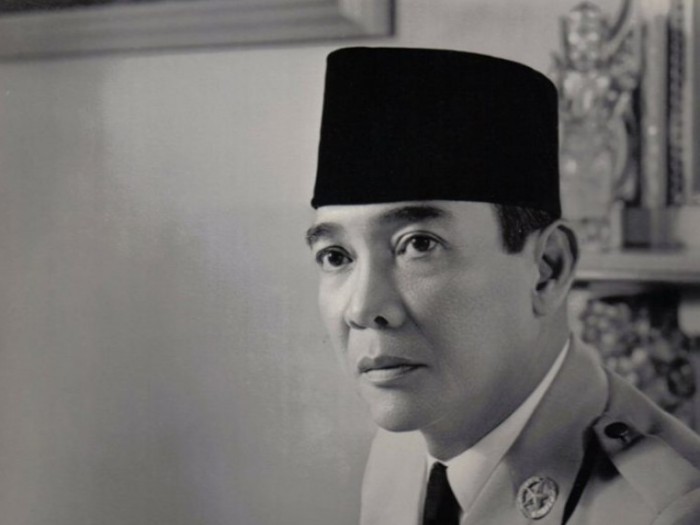 Detail Contoh Biografi Soekarno Nomer 8