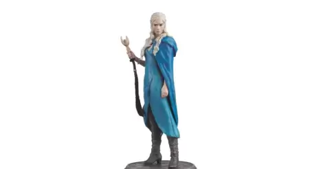 Detail Daenerys And Drogon Statue Nomer 23