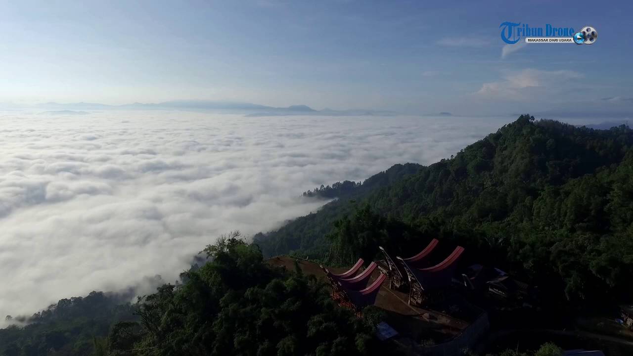 Detail Gambar Di Atas Awan Nomer 25