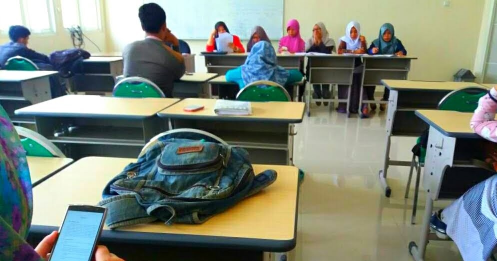 Detail Gambar Di Dalam Kelas Nomer 16