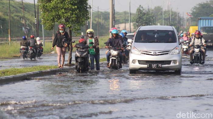 Detail Gambar Di Jalan Raya Nomer 39