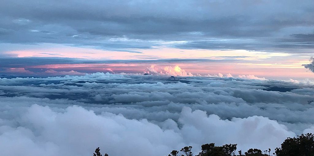 Detail Gambar Di Puncak Gunung Nomer 8