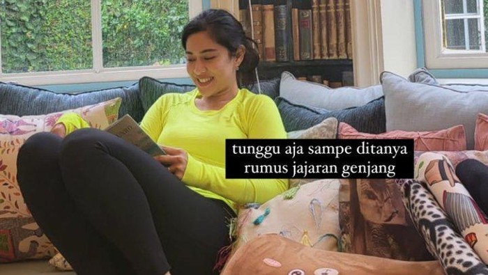 Detail Gambar Dian Sastro Nomer 28