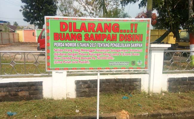 Detail Gambar Dilarang Buang Sampah Nomer 28