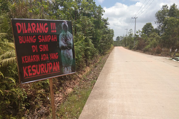 Detail Gambar Dilarang Buang Sampah Disini Nomer 30