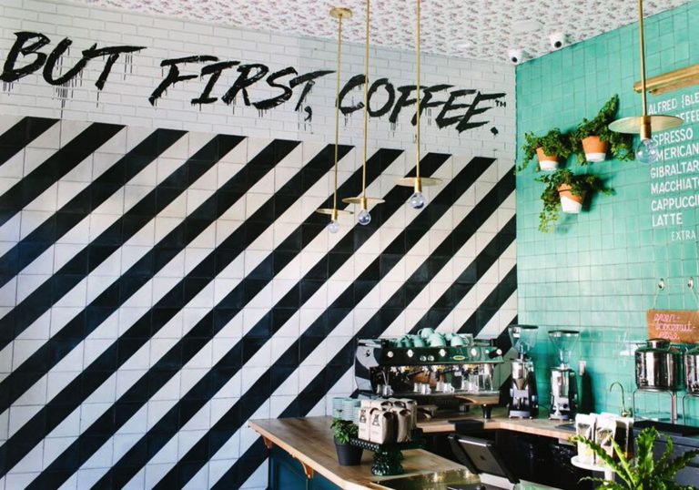 Detail Gambar Dinding Cafe Sederhana Nomer 45