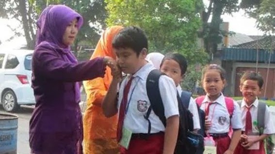 Detail Gambar Disiplin Di Sekolah Nomer 17