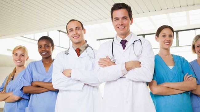 Detail Gambar Dokter Dan Perawat Nomer 13