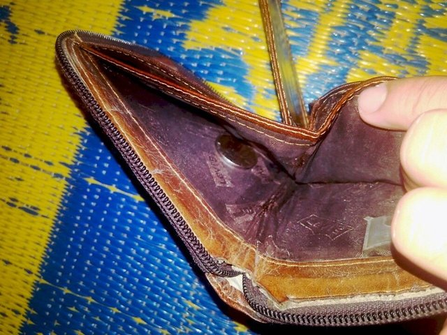 Detail Gambar Dompet Kosong Nomer 25