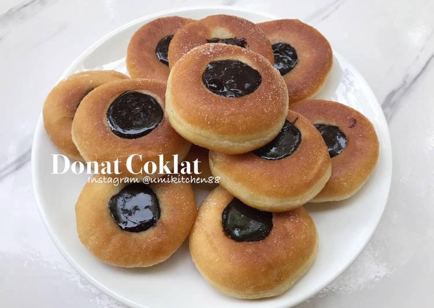 Detail Gambar Donat Coklat Nomer 43