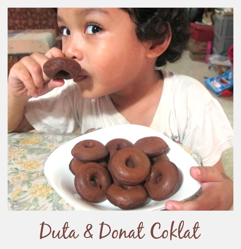 Detail Gambar Donat Coklat Nomer 50