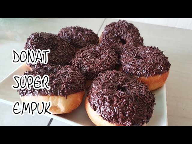 Detail Gambar Donat Coklat Nomer 53