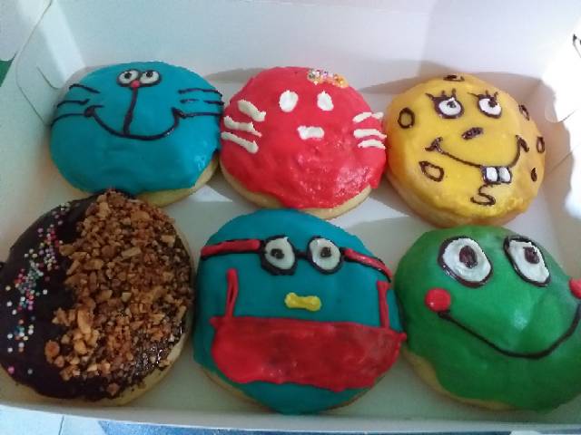 Detail Gambar Donat Lucu Nomer 43