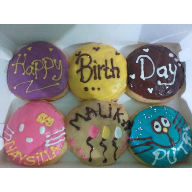 Detail Gambar Donat Ulang Tahun Nomer 8