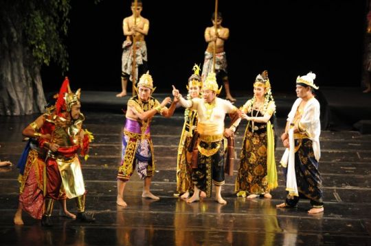 Detail Gambar Dua Dimensi Gambar Teater Tradisional Indonesia Nomer 2