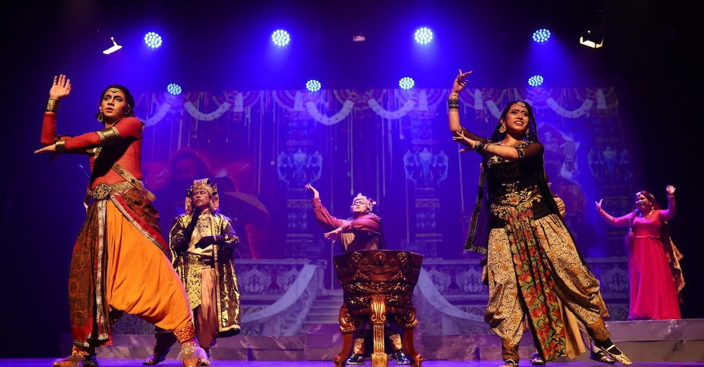 Detail Gambar Dua Dimensi Gambar Teater Tradisional Indonesia Nomer 37