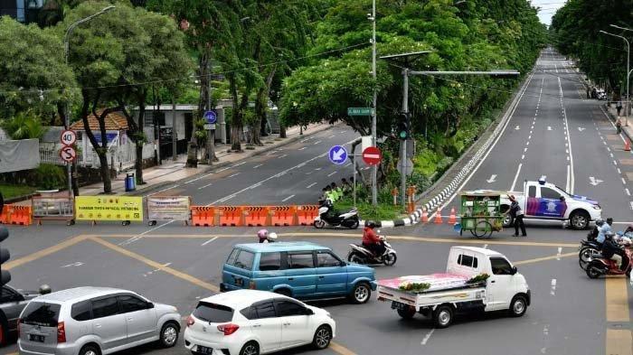 Detail Gambar Dua Jalan Itu Nomer 31