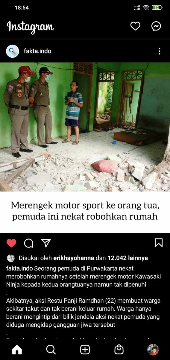 Detail Gambar Dua Orang Keluar Rumah Animasi Nomer 45