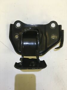 Detail Gambar Engine Mounting Nomer 7