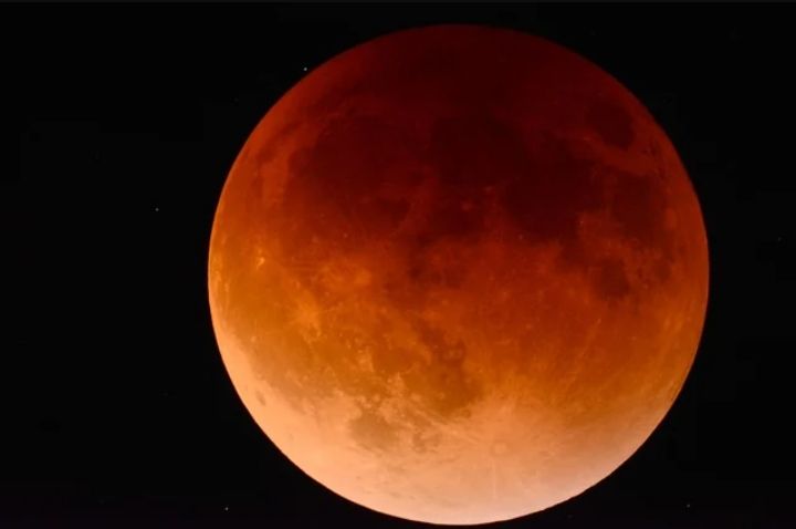 Detail Gambar Fenomena Alam Gerhana Bulan Nomer 29