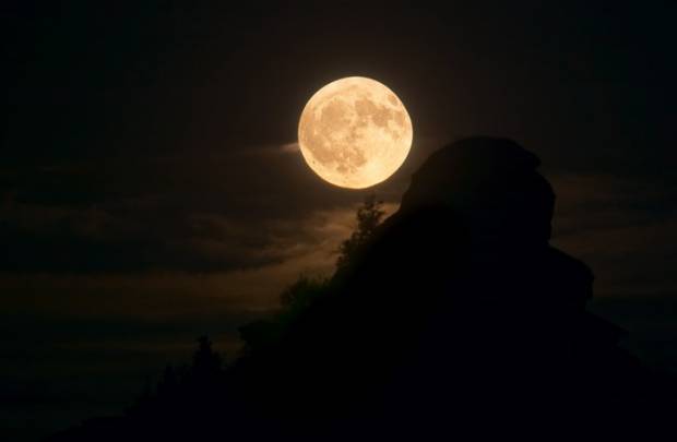 Detail Gambar Fenomena Alam Gerhana Bulan Nomer 30