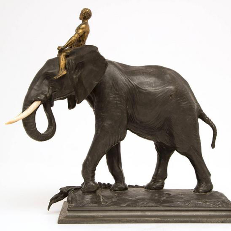 Detail Bronze Elefant Afrika Nomer 4
