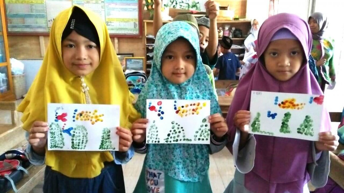 Download Gambar Finger Painting Anak Tk Nomer 10