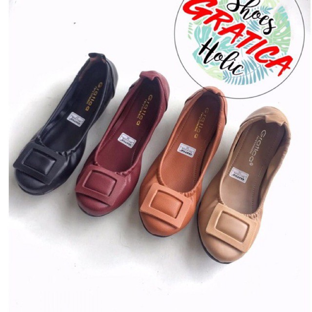 Detail Gambar Flat Shoes Terbaru Nomer 27