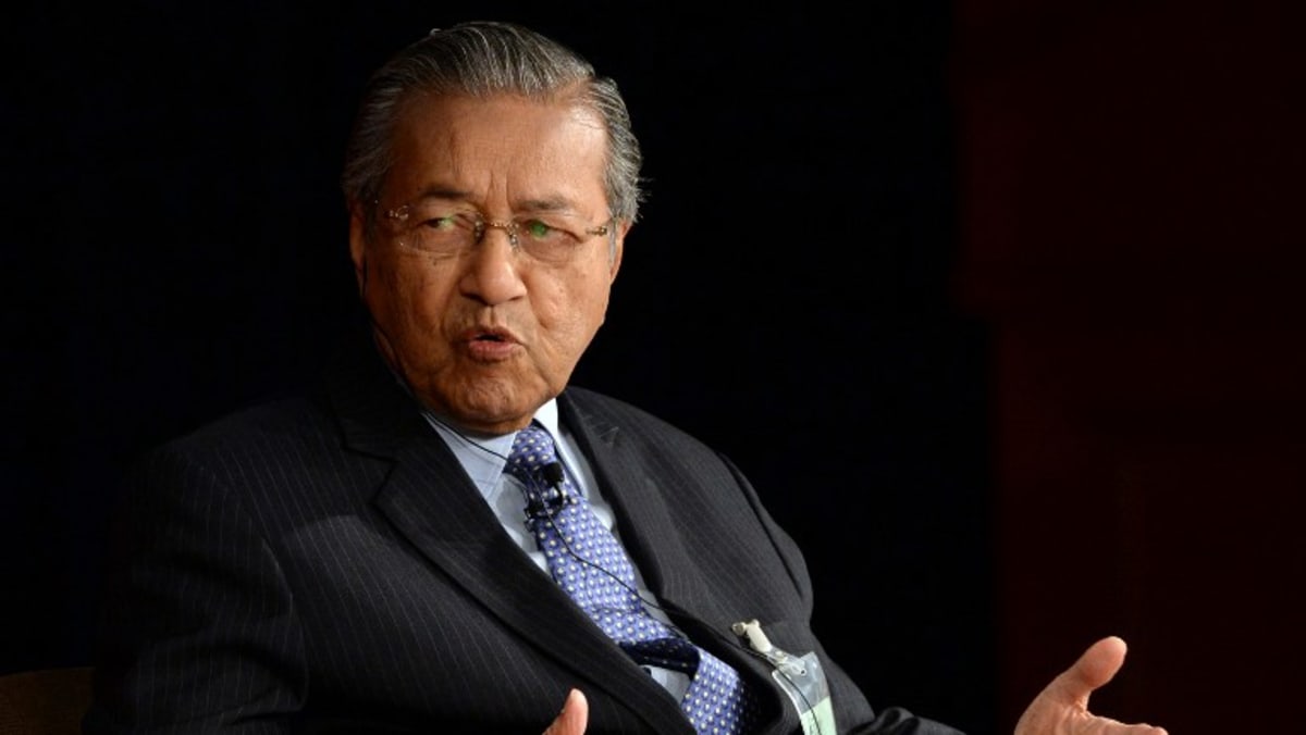 Detail Gambar Formal Mahathir Nomer 27